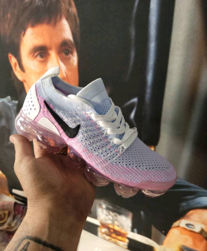 Vapormax blanca y rosa
