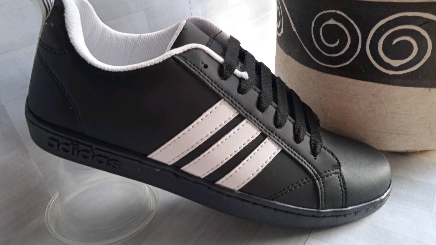 Adidas neo negro con blanco outlet