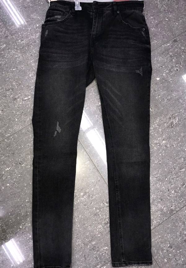 Jeans Americanino y Chevignon en Pasto