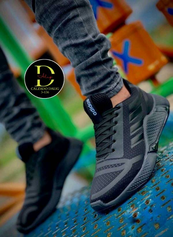 Tenis adidas store negros con verde