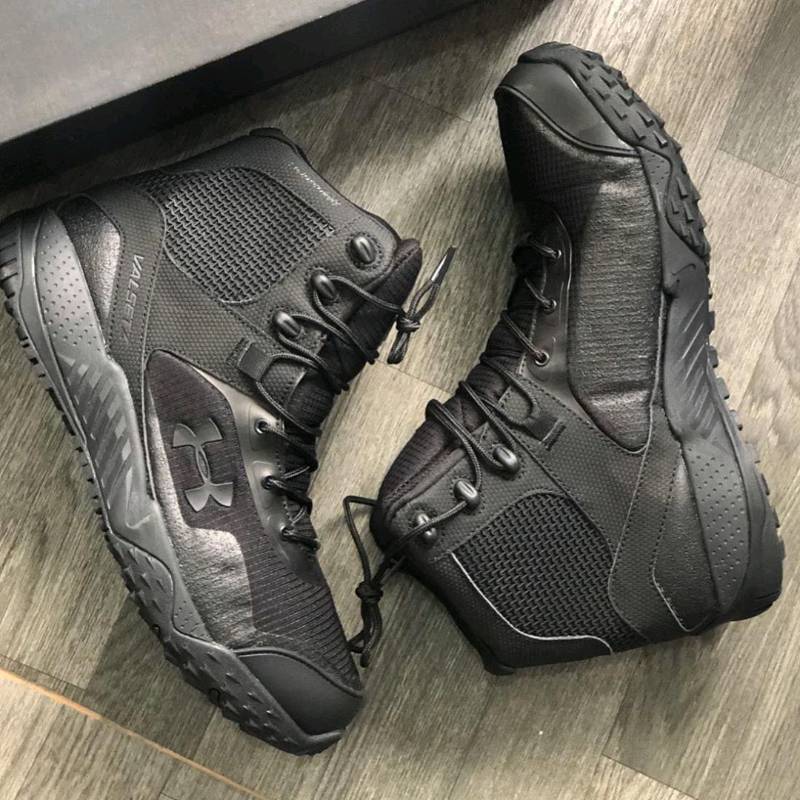 Fotos de zapatos hotsell under armour outlet