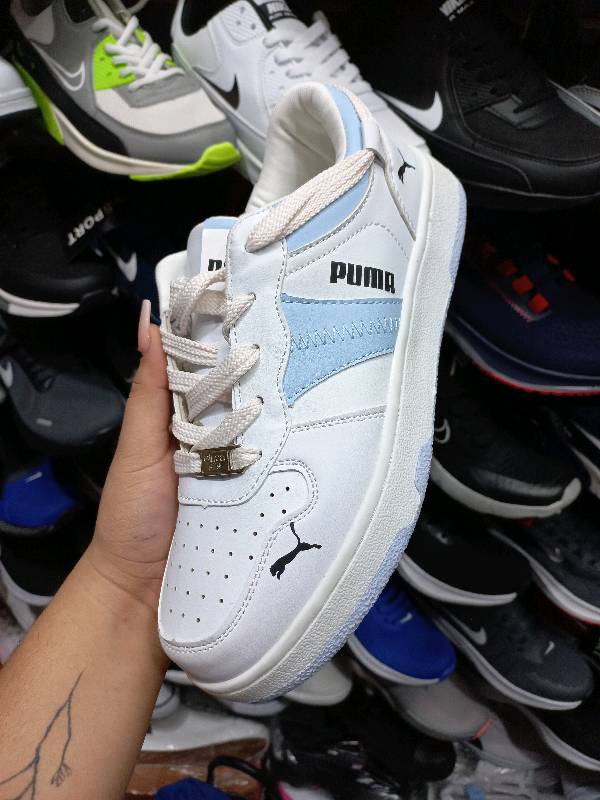 tienda de tenis pumas