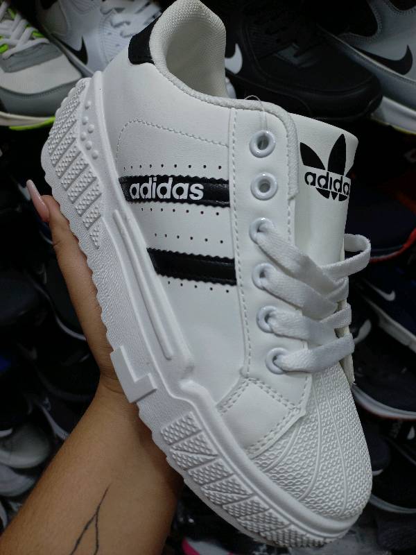 estilo de tenis adidas