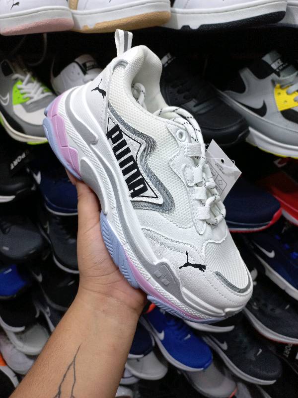 tienda de tenis pumas