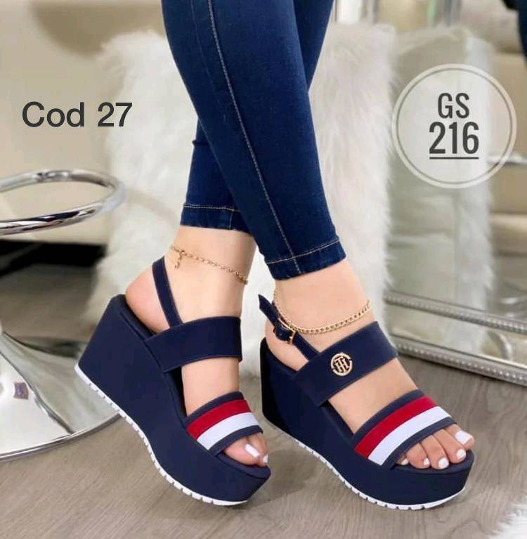 Sandalias outlet semi altas