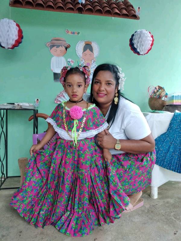 Vestidos típicos outlet para niñas