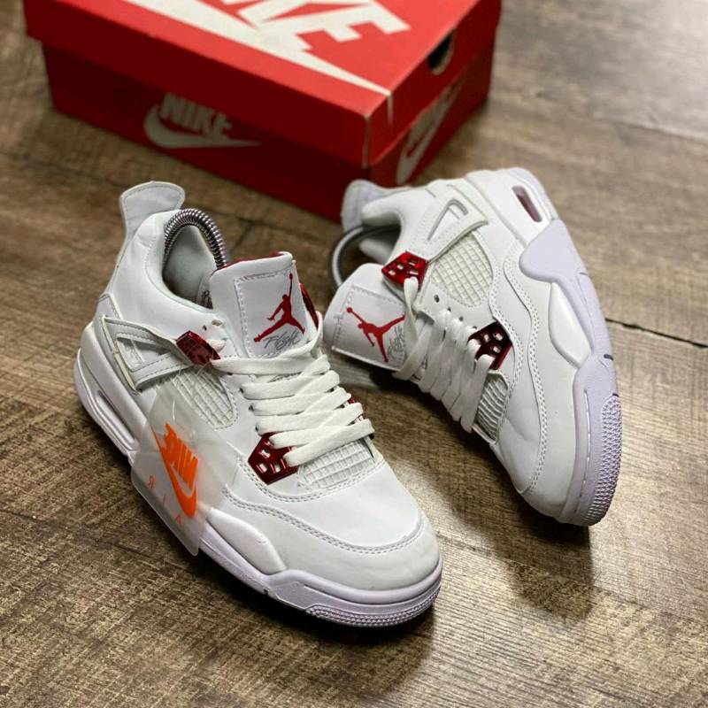 Jordan retro 4 2025 dama