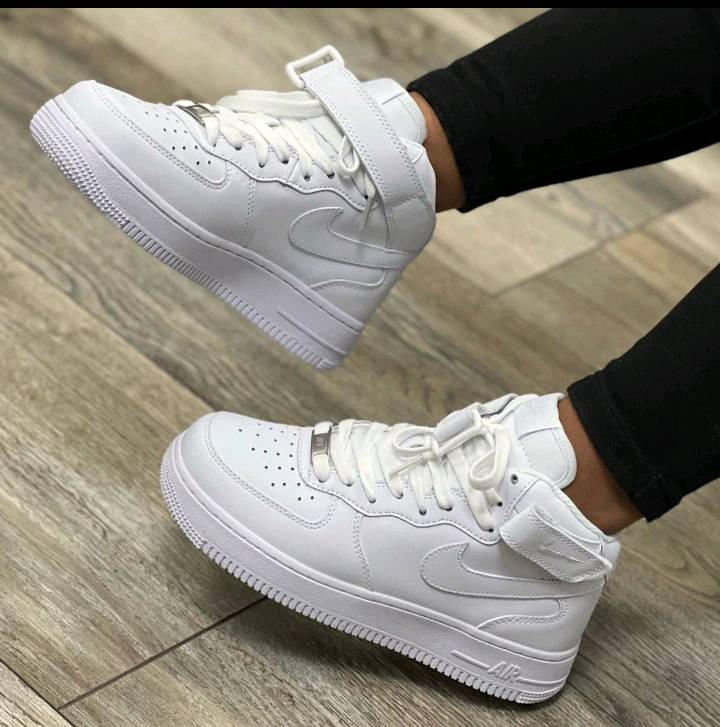 Af1 bota clearance