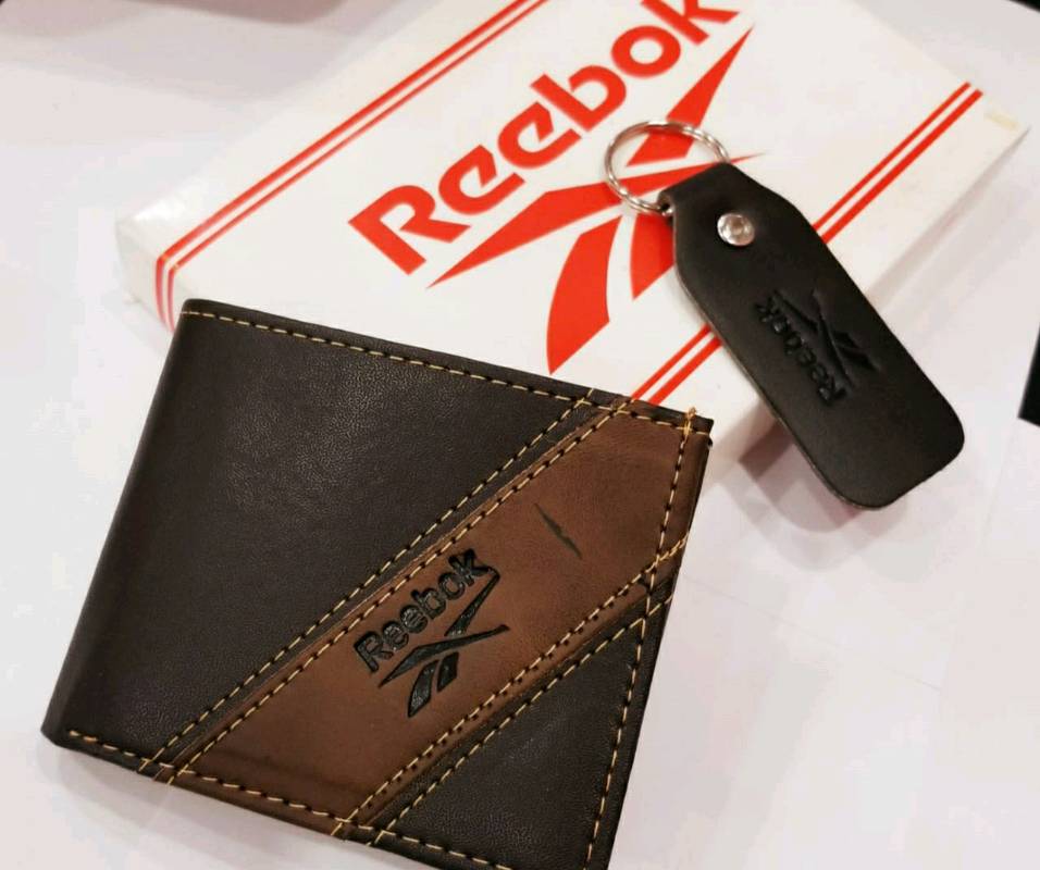 Billetera reebok hotsell