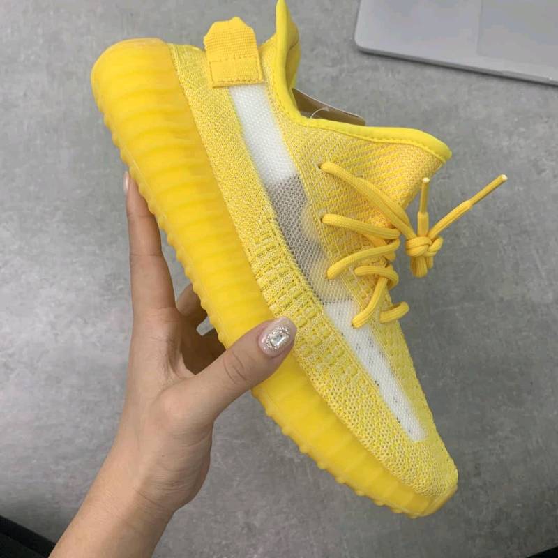 Adidas Yeezy 350 originales en Huancabamba