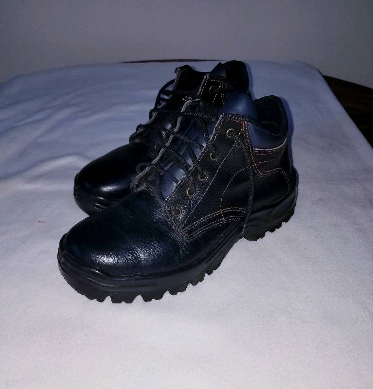Botas de seguridad outlet punta de hierro