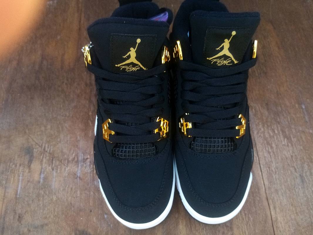 Air Jordan 4 Retro Royalty