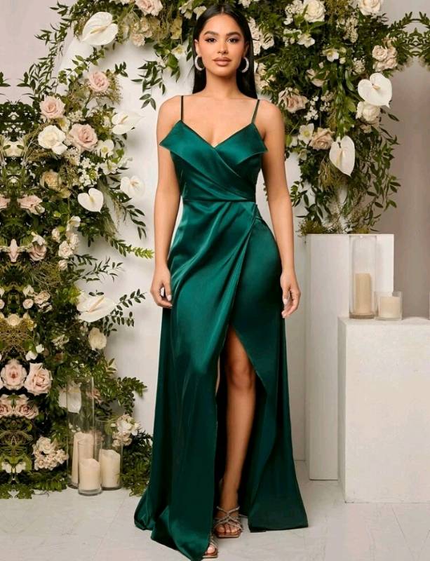 Vestido best sale saten verde