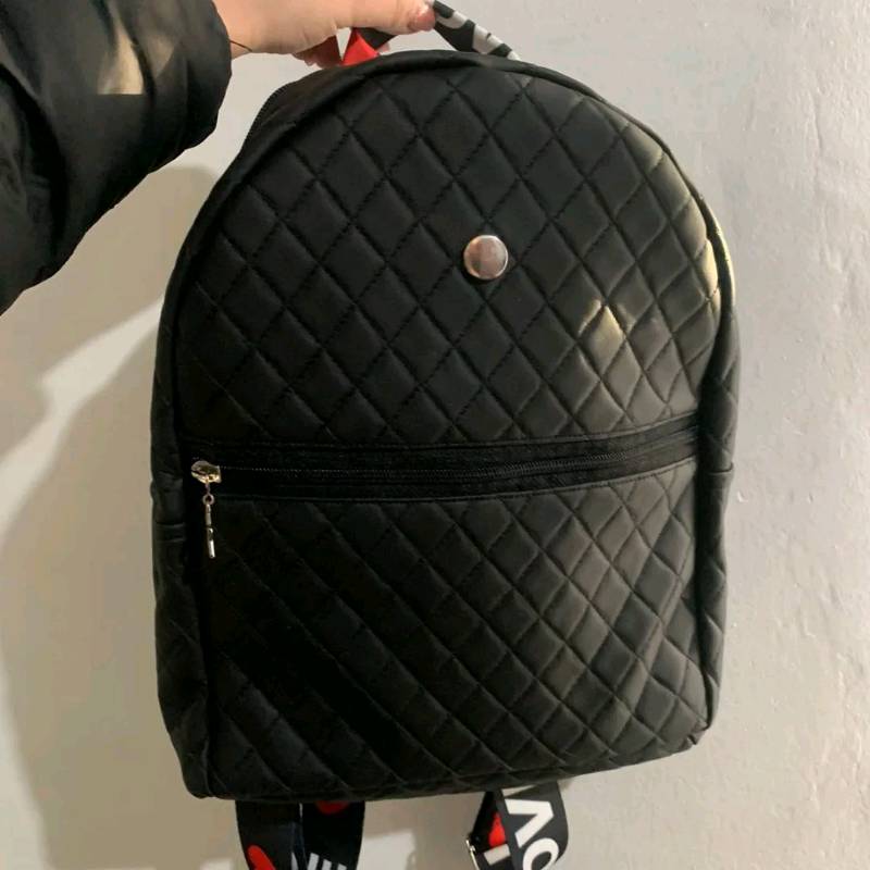 Mochila online simil cuero