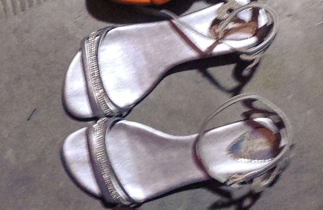 Zapatos plateados bajos deals