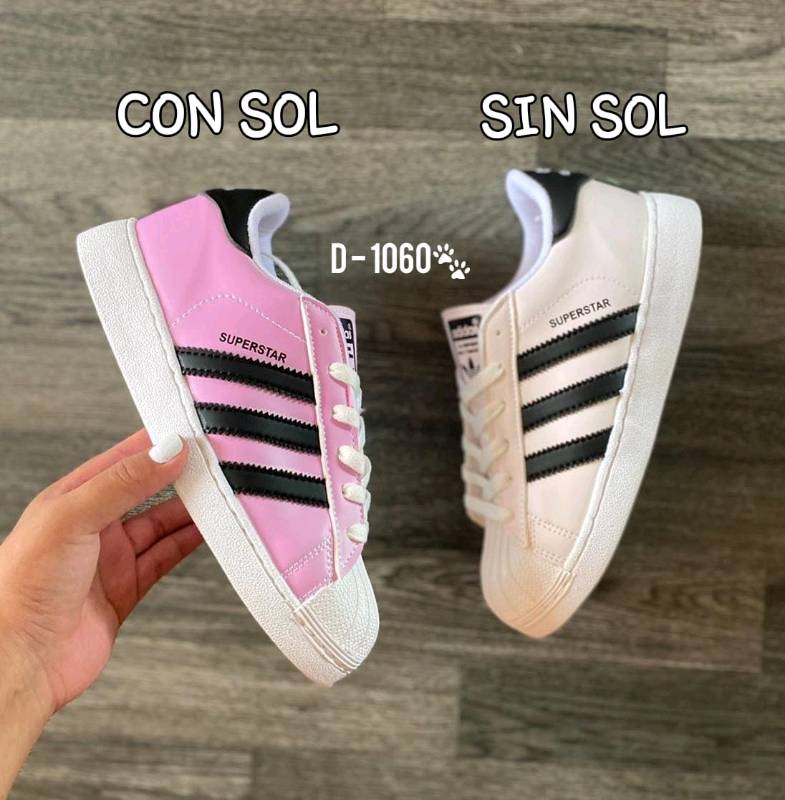 Adidas ultravioleta cambian de color en Lima
