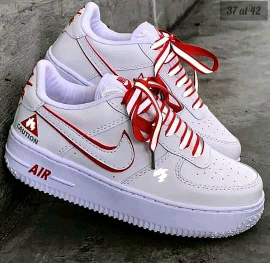 Tienda cheap nike medellin