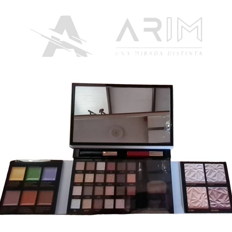 Set maquillaje profesional en San Bernardo