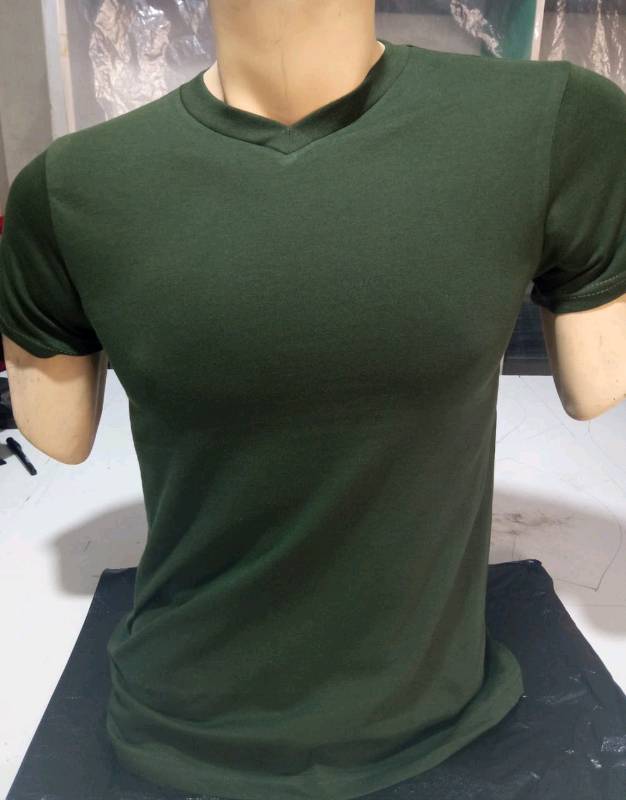 Polos de Hombre en Cuello V color Entero en Camana