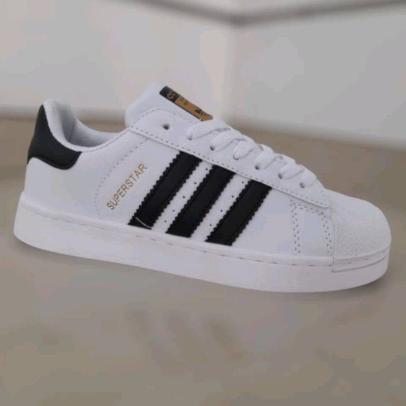Adidas hotsell star dama