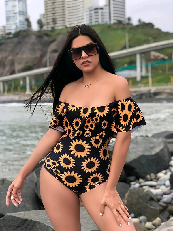 Ropa de baño sale rumbera