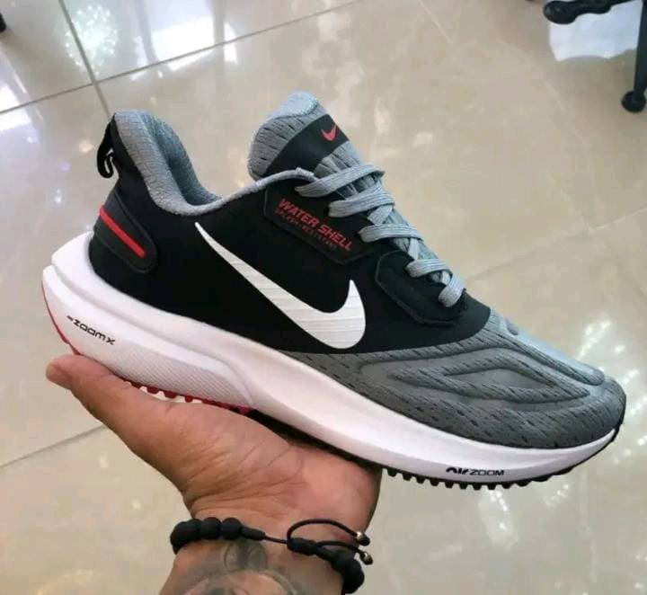 Nike zoom cheap negra