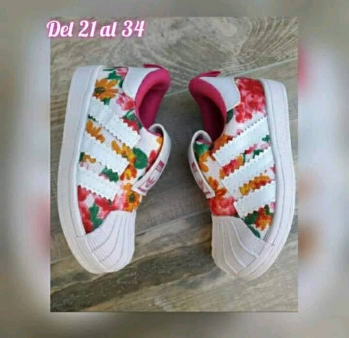 Panchas adidas superstar top