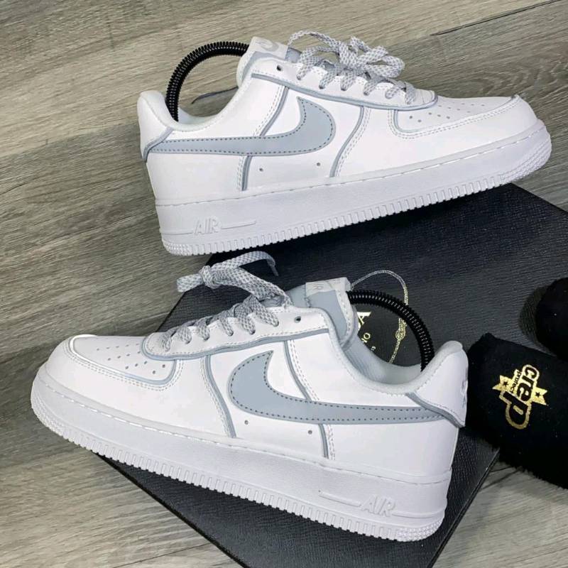 Tenis nike reflectivos shop