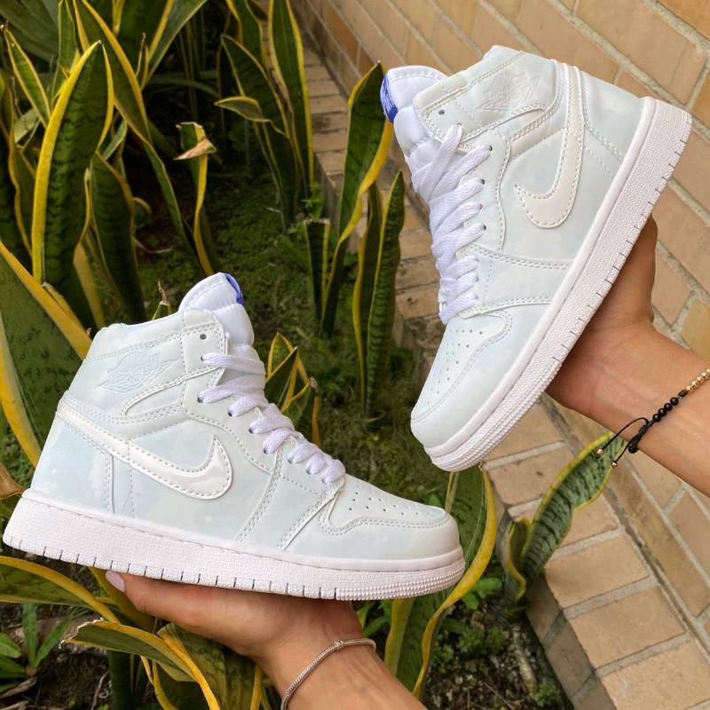NIKE RETRO 1