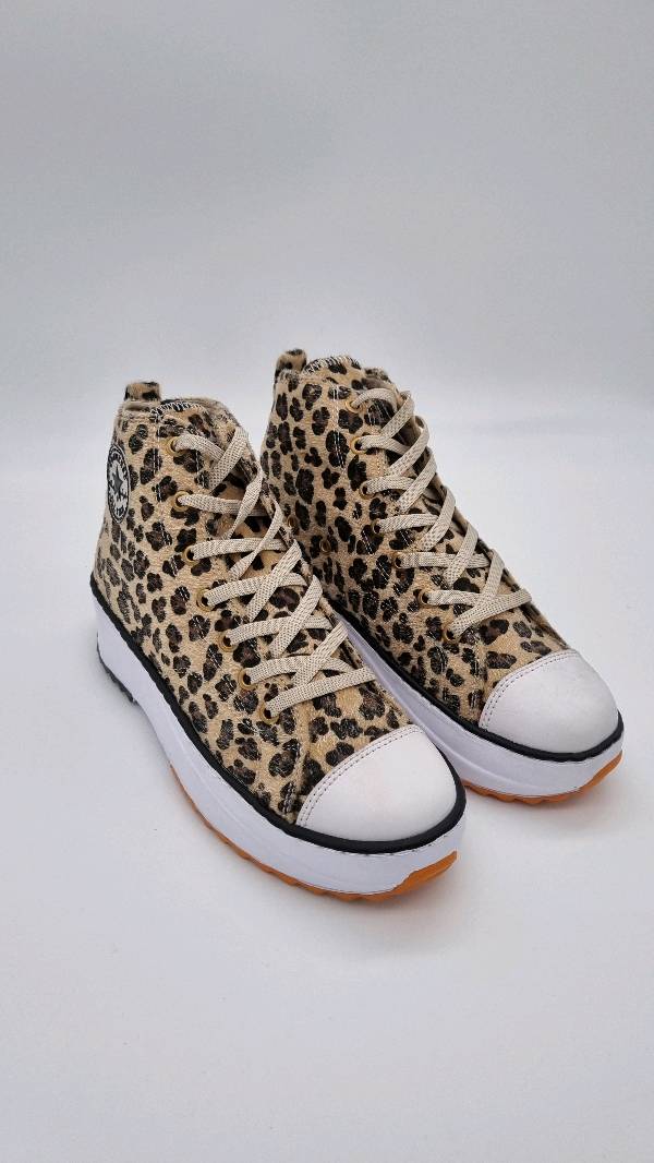 Converse deals leopardo venezuela