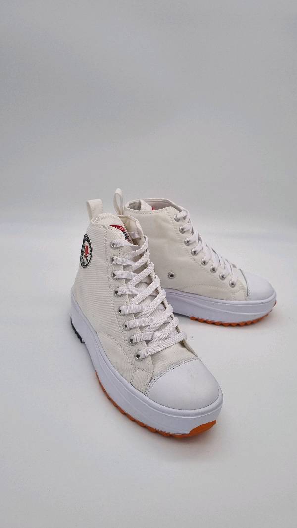 Converse corte alto blancas