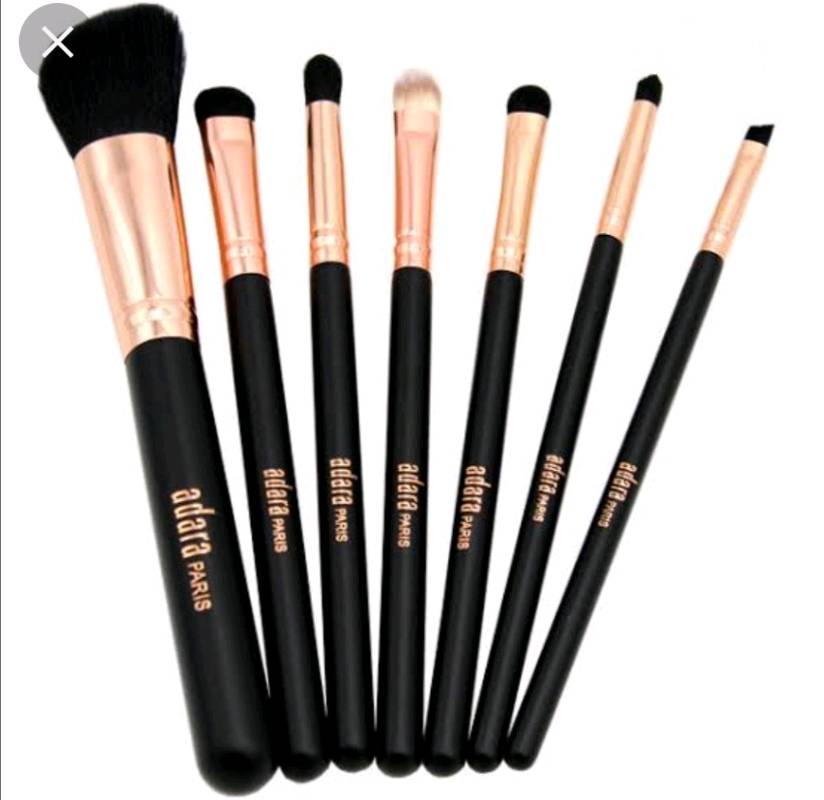 Set de deals brochas adara