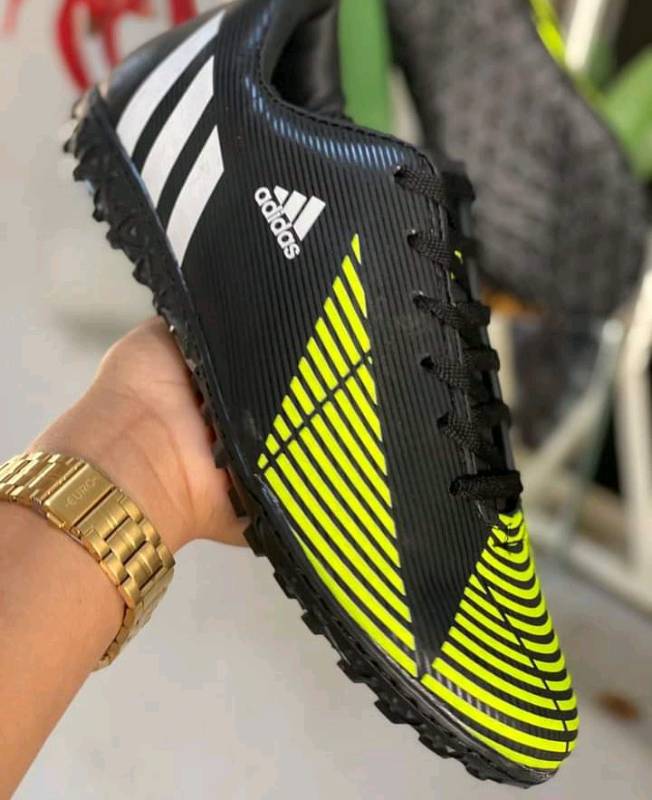 Botines adidas deals importados