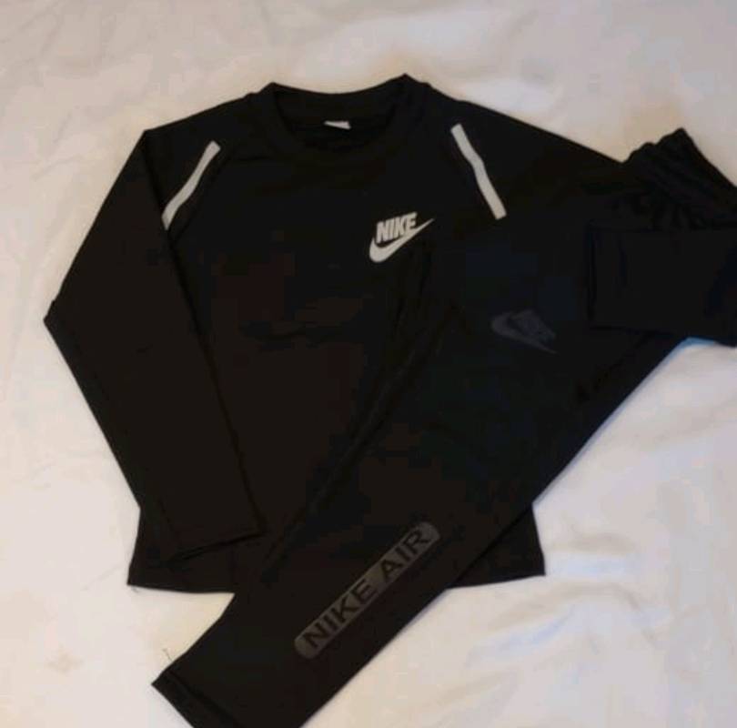NIKE Talle 6 conjunto termico