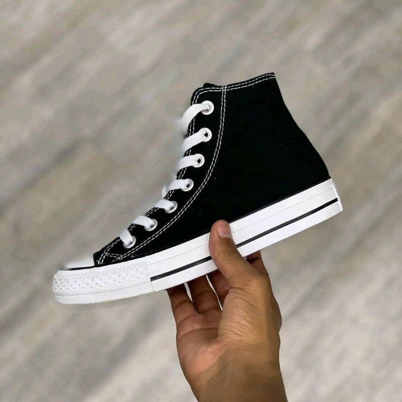 Converse Clasic en Caracas