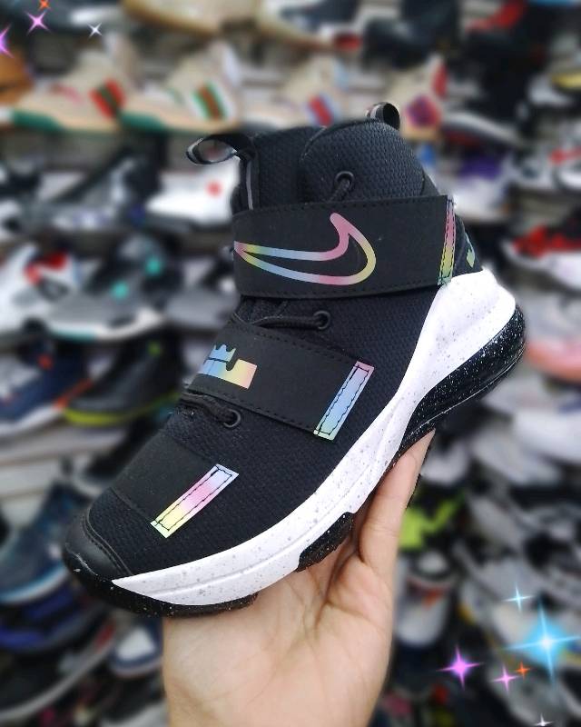 Botines nike lebron online
