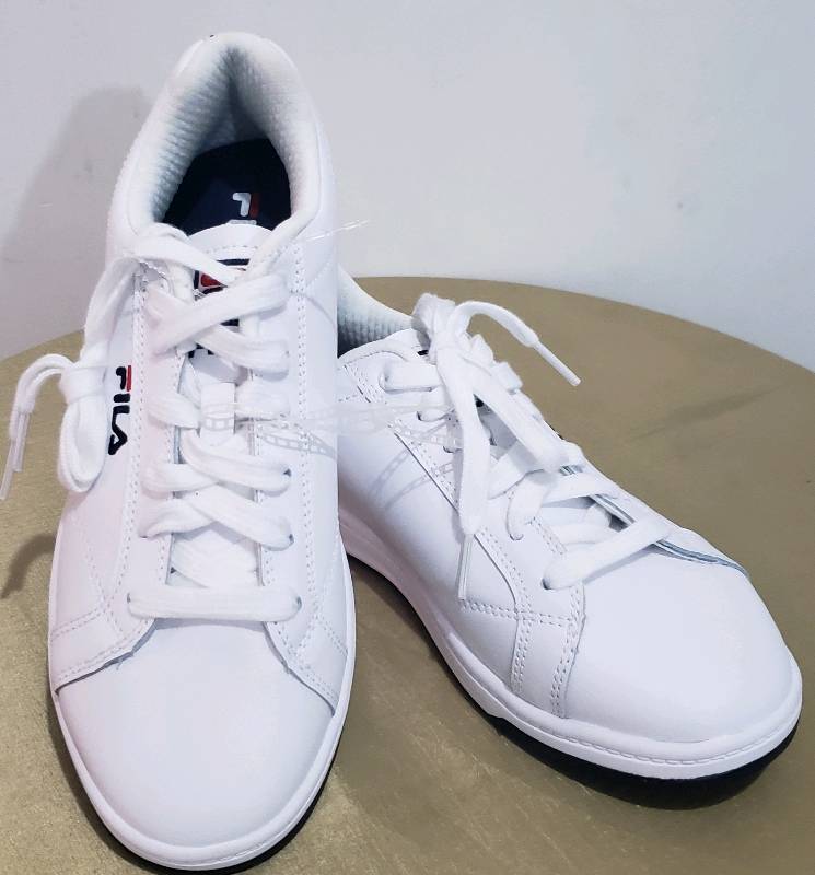 Zapatos fila blancos quito shop catalogo
