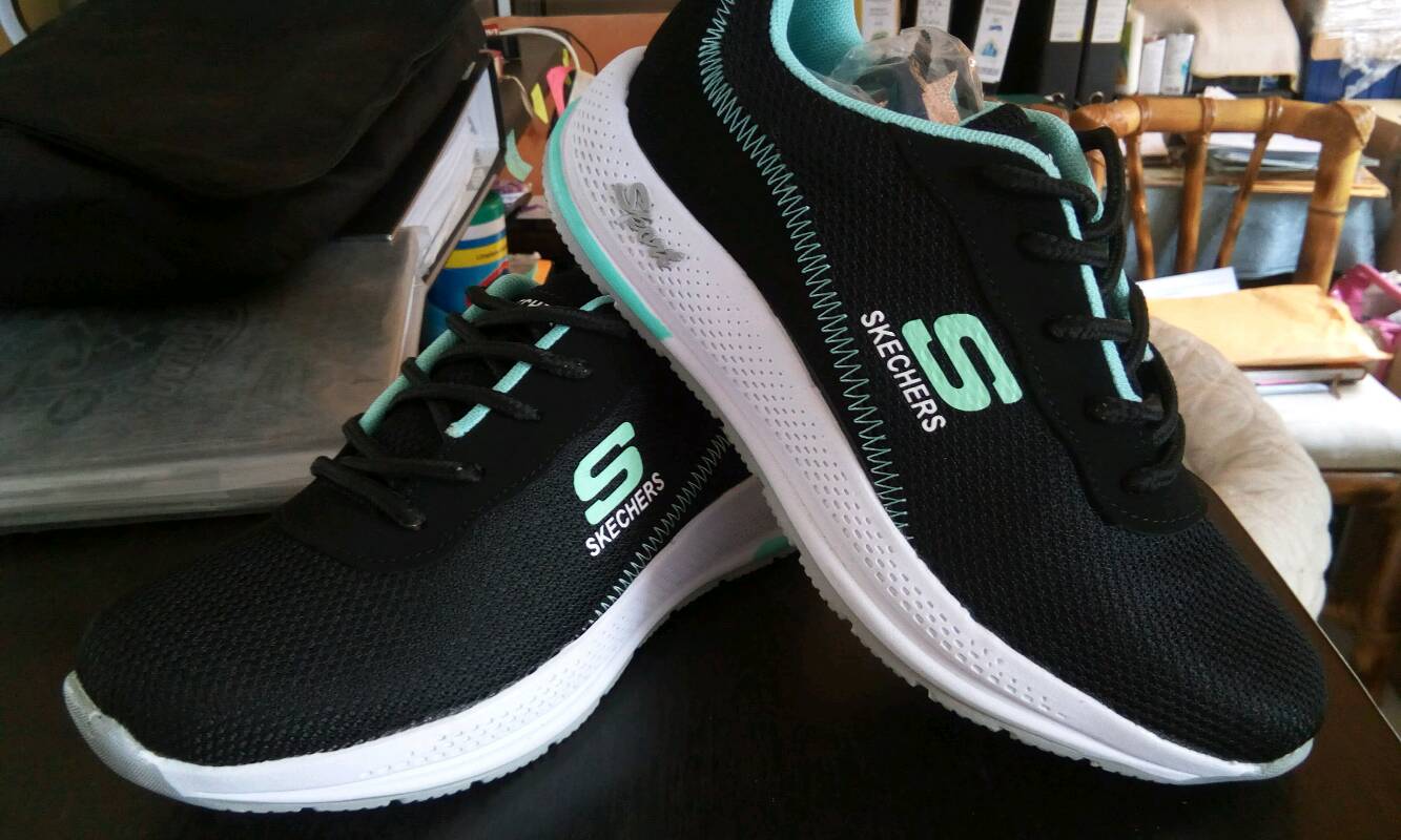 Zapatos skechers de top mujer en ecuador imagenes