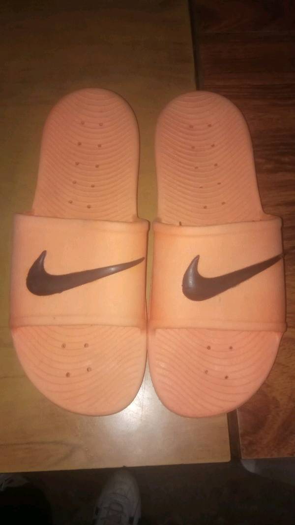 Ojotas nike sale naranjas