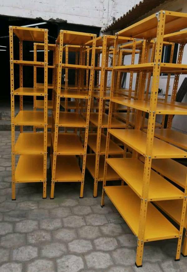 Perchas de madera para tienda cheap