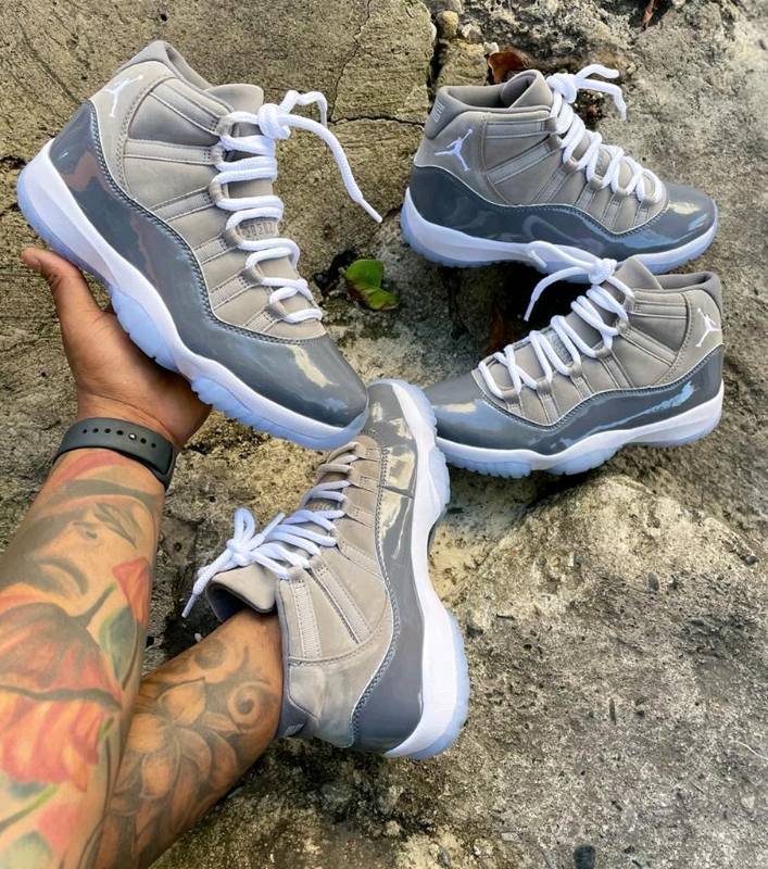 Jordan 13 on sale retro gris