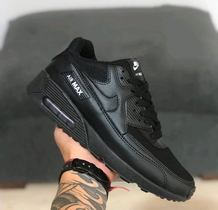 Nike air sales max negras cuero