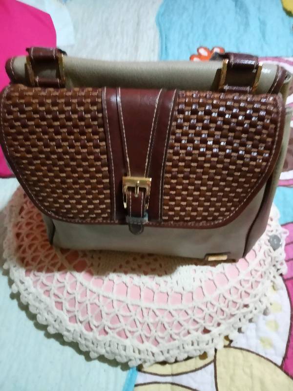 Cartera con asa 2025 larga