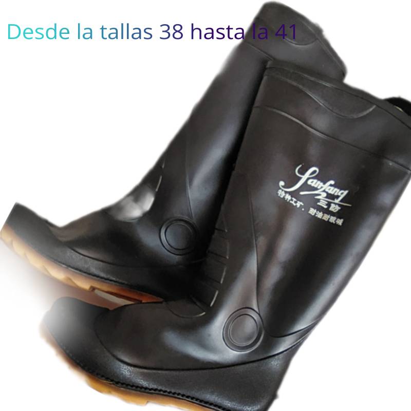 Botas de goma en Carupano