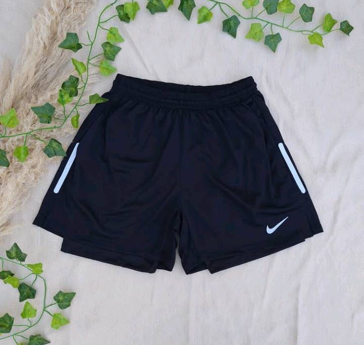 Short con calza Nike hombre