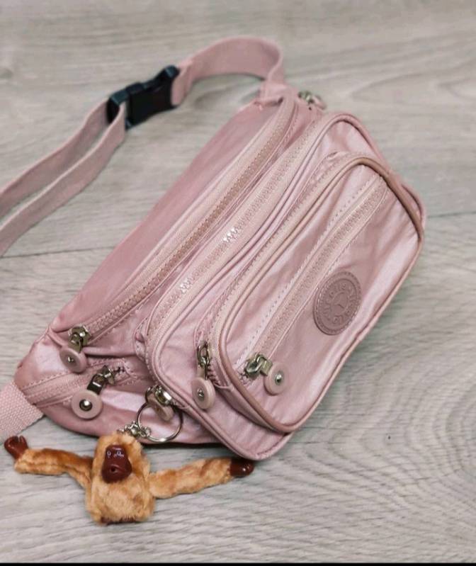 Bolsos canguros hotsell para mujer