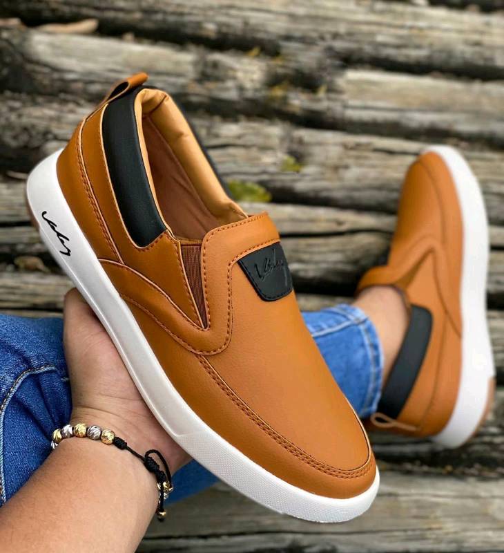 Zapatillas velez para hombre sale