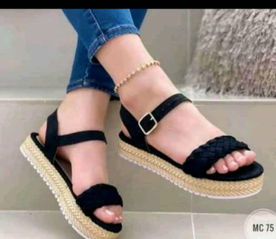 Sandalias de sales plataforma bajitas