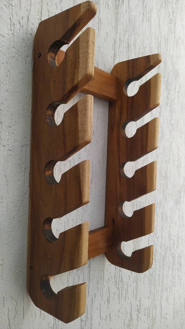 Perchero de madera para gorras sales