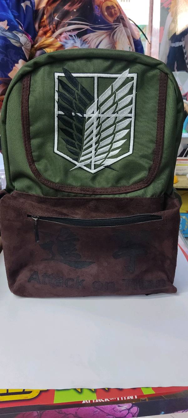 Mochila de Shingeki no kyojin en La Paz